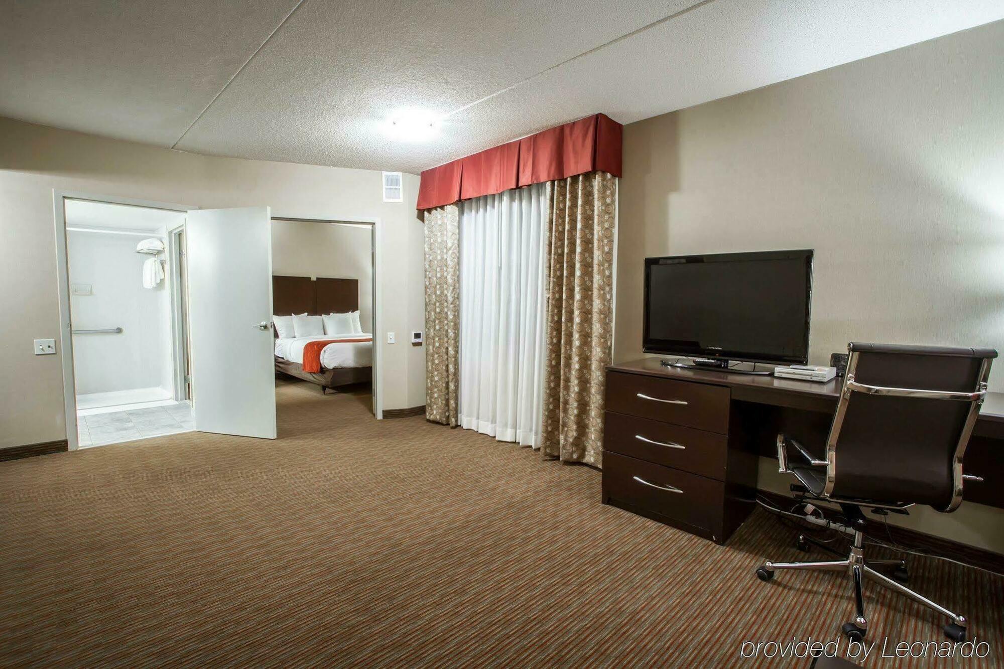 Holiday Inn Express & Suites Buffalo Downtown By Ihg Bagian luar foto